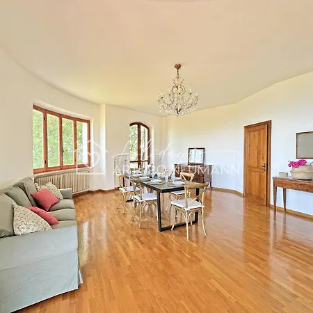 630 - Giulia Con Ampio Giardino E Bellissima Vista Mare - Inclusa Nel Prezzo נומאנה